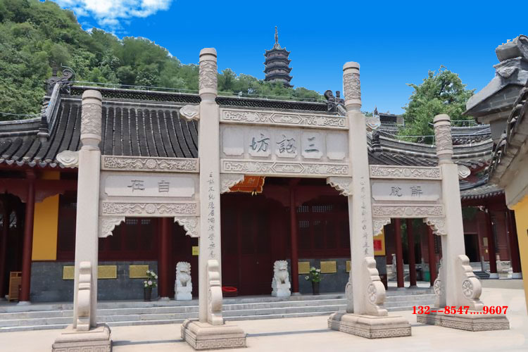 村莊石牌坊牌樓的區(qū)別雕刻形狀與石材價格