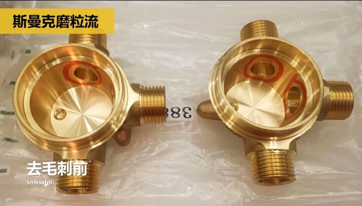 用磨粒流不怕劃傷，銅三通<a href='http://aspachord.cn' target='_blank'><u>交叉孔去毛刺</u></a>