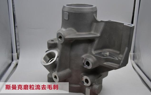 閥體<a href='http://aspachord.cn' target='_blank'><u>交叉孔去毛刺</u></a>，是令人十分苦惱的事情。一來閥體交叉孔多，二來交叉孔毛刺不像表面毛刺那樣容易接觸，所以，如果用人工對閥體<a href='http://aspachord.cn' target='_blank'><u>交叉孔去毛刺</u></a>，十分緩慢。