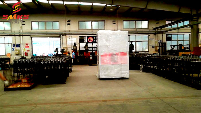 閥塊<a href='http://aspachord.cn' target='_blank'><u>交叉孔去毛刺</u></a>_蘇州斯曼克磨粒流設備有限公司