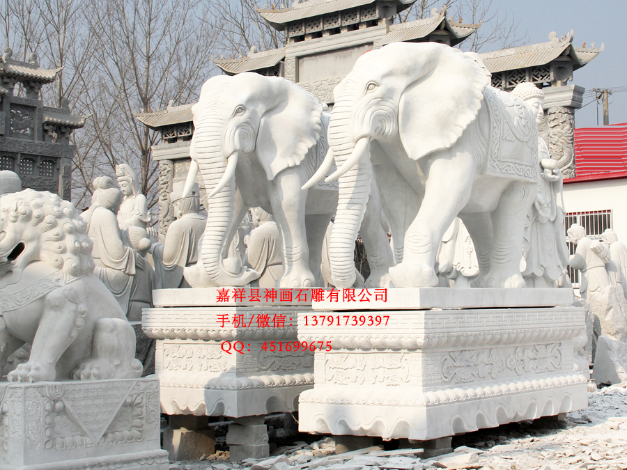這是一對漢白玉石雕大象，大象的寓意是團(tuán)結(jié)和力量的象征,也是祥瑞的象征。還具有很好的風(fēng)水作用。